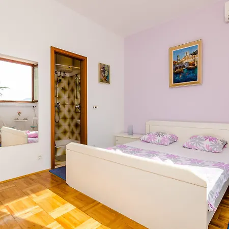 My Corner Ντουμπρόβνικ